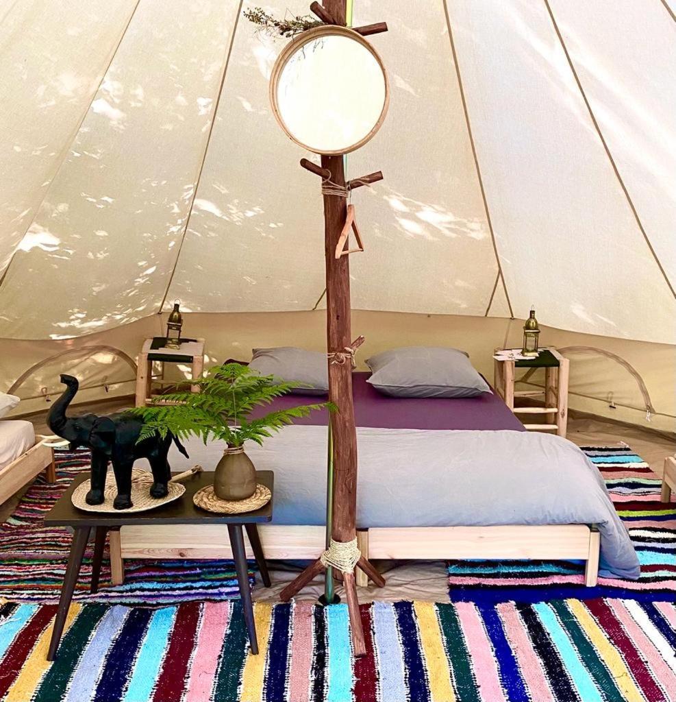 Le Travers Ajoux - Camping Gite Evenement Exterior foto